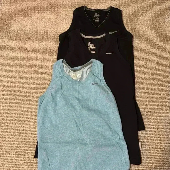 Nike tees sleeveless size medium. - Picture 1 of 4